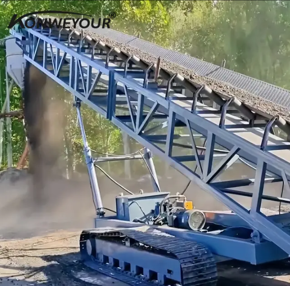 Trasportatore a cintura mobile con boom telescopico